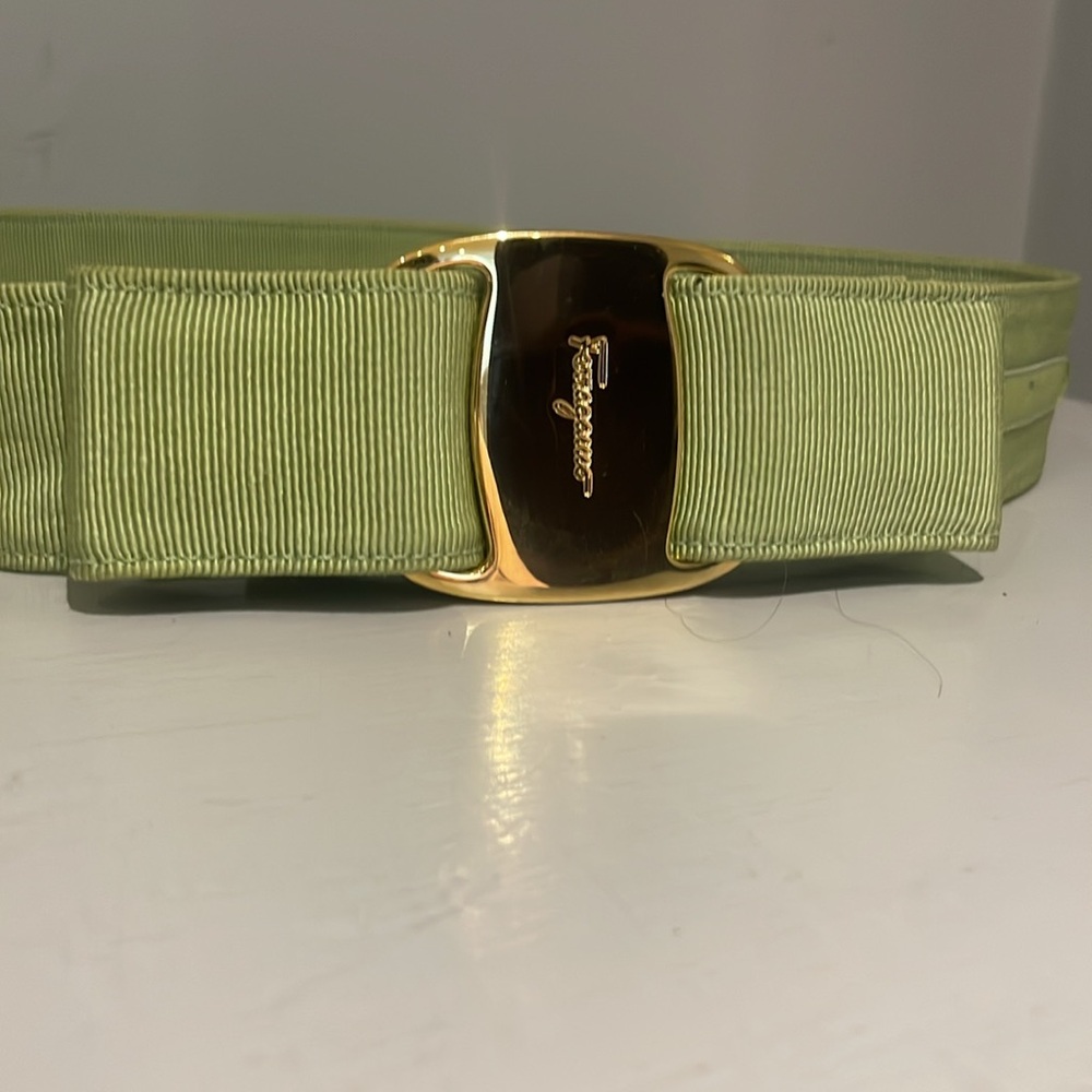 Salvatore Ferragamo Bow Belt - Size Small